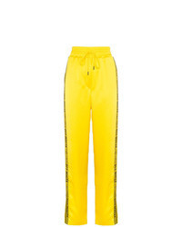 gelbe vertikal gestreifte Jogginghose