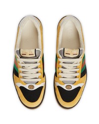 gelbe Wildleder niedrige Sneakers von Gucci