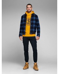 gelber bedruckter Pullover mit einem Kapuze von Jack & Jones