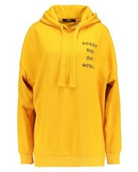 gelber bedruckter Pullover mit einer Kapuze von Bik Bok