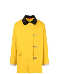 gelber Mantel
