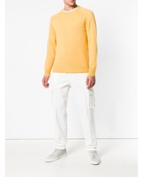 gelber Pullover mit einem Rundhalsausschnitt von Eleventy