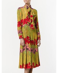 gelbes ausgestelltes Kleid mit Blumenmuster von Gucci