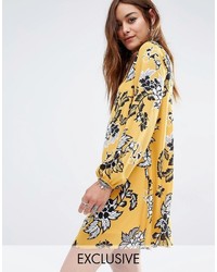 gelbes bedrucktes schwingendes Kleid von Reclaimed Vintage