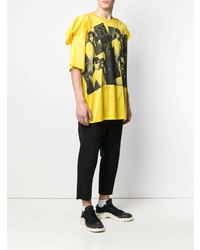 gelbes bedrucktes T-Shirt mit einem Rundhalsausschnitt von Raf Simons