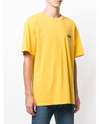 gelbes bedrucktes T-Shirt mit einem Rundhalsausschnitt von Stussy