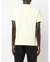 gelbes bedrucktes T-Shirt mit einem Rundhalsausschnitt von Stone Island