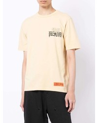 gelbes bedrucktes T-Shirt mit einem Rundhalsausschnitt von Heron Preston