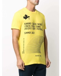 gelbes bedrucktes T-Shirt mit einem Rundhalsausschnitt von DSQUARED2