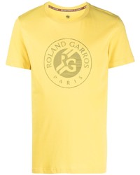 gelbes bedrucktes T-Shirt mit einem Rundhalsausschnitt von Lacoste