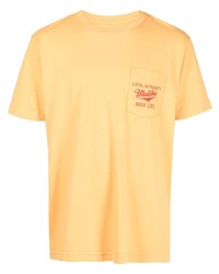 gelbes bedrucktes T-Shirt mit einem Rundhalsausschnitt von Local Authority