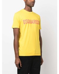 gelbes bedrucktes T-Shirt mit einem Rundhalsausschnitt von DSQUARED2