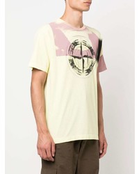 gelbes bedrucktes T-Shirt mit einem Rundhalsausschnitt von Stone Island