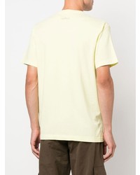 gelbes bedrucktes T-Shirt mit einem Rundhalsausschnitt von Stone Island