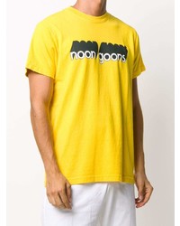 gelbes bedrucktes T-Shirt mit einem Rundhalsausschnitt von Noon Goons