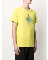 gelbes bedrucktes T-Shirt mit einem Rundhalsausschnitt von Stone Island