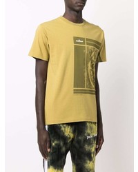 gelbes bedrucktes T-Shirt mit einem Rundhalsausschnitt von Stone Island