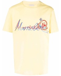 gelbes bedrucktes T-Shirt mit einem Rundhalsausschnitt von Moncler
