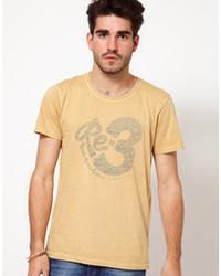 gelbes bedrucktes T-Shirt mit einem Rundhalsausschnitt von Nudie Jeans