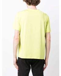 gelbes bedrucktes T-Shirt mit einem Rundhalsausschnitt von Ostrya
