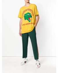 gelbes bedrucktes T-Shirt mit einem Rundhalsausschnitt von Gucci