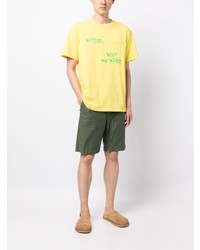 gelbes bedrucktes T-Shirt mit einem Rundhalsausschnitt von Engineered Garments