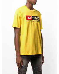 gelbes bedrucktes T-Shirt mit einem Rundhalsausschnitt von Diesel