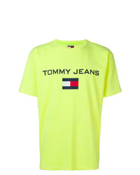 gelbes bedrucktes T-Shirt mit einem Rundhalsausschnitt von Tommy Jeans