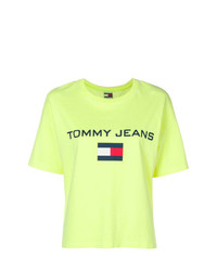 gelbes bedrucktes T-Shirt mit einem Rundhalsausschnitt von Tommy Jeans