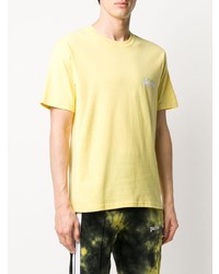 gelbes bedrucktes T-Shirt mit einem Rundhalsausschnitt von Stussy