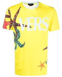 gelbes bedrucktes T-Shirt mit einem Rundhalsausschnitt von Versace
