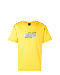 gelbes besticktes T-Shirt mit einem Rundhalsausschnitt von Omc