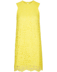 gelbes gerade geschnittenes Kleid aus Spitze