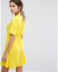 gelbes gerade geschnittenes Kleid von Warehouse