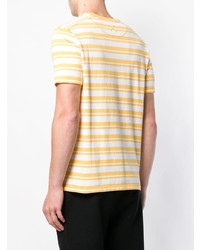 gelbes horizontal gestreiftes T-Shirt mit einem Rundhalsausschnitt von Pop Trading Company