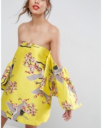 gelbes Kleid mit Rüschen von Asos