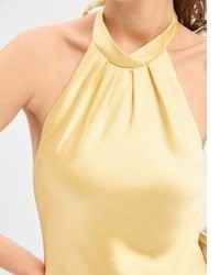 gelbes Kleid von Marie Lund