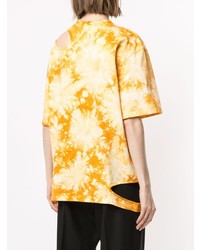 gelbes Mit Batikmuster T-Shirt mit einem Rundhalsausschnitt von Le Ciel Bleu