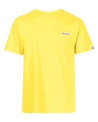gelbes T-Shirt mit einem Rundhalsausschnitt von A Bathing Ape
