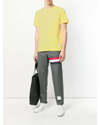 gelbes T-Shirt mit einem Rundhalsausschnitt von Thom Browne