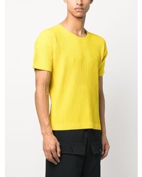 gelbes T-Shirt mit einem Rundhalsausschnitt von Issey Miyake