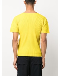 gelbes T-Shirt mit einem Rundhalsausschnitt von Issey Miyake