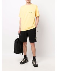 gelbes T-Shirt mit einem Rundhalsausschnitt von Stone Island