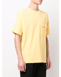 gelbes T-Shirt mit einem Rundhalsausschnitt von Stone Island