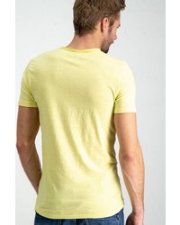 gelbes T-Shirt mit einem Rundhalsausschnitt von GARCIA