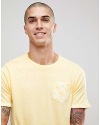 gelbes T-Shirt mit einem Rundhalsausschnitt von Brave Soul