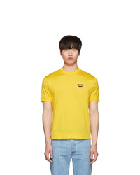 gelbes T-Shirt mit einem Rundhalsausschnitt von Prada