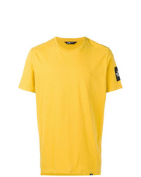 gelbes T-Shirt mit einem Rundhalsausschnitt von The North Face