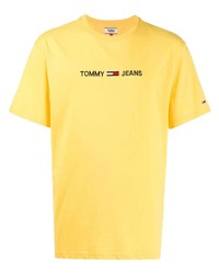 gelbes T-Shirt mit einem Rundhalsausschnitt von Tommy Jeans