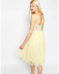 gelbes verziertes ausgestelltes Kleid aus Tüll von Needle & Thread
